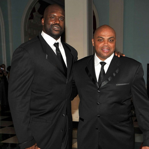 记者：萨拉赫不会随队出征国米，决定由高层和斯洛特共同作出（记者：萨拉赫无缘随队征战国米，决策由高层与斯洛特共同拍板）