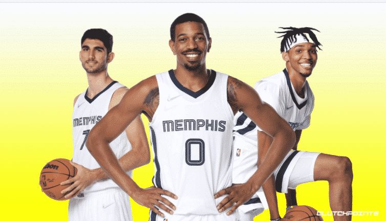 科斯塔库塔：库普梅纳斯踢后卫失误太多，位置提前有利于进攻（科斯塔库塔：库普梅纳斯后防失误偏多，前移位置更利进攻）